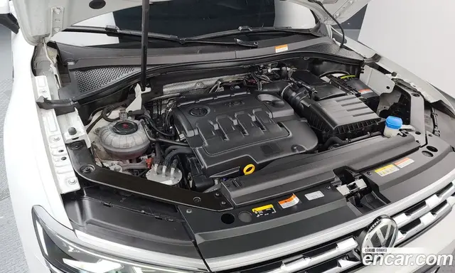 Volkswagen Tiguan 2020 2.0 автомат (гидро), миниатюра 6 Volkswagen Tiguan 2020 2.0 автомат (гидро), миниатюра 6