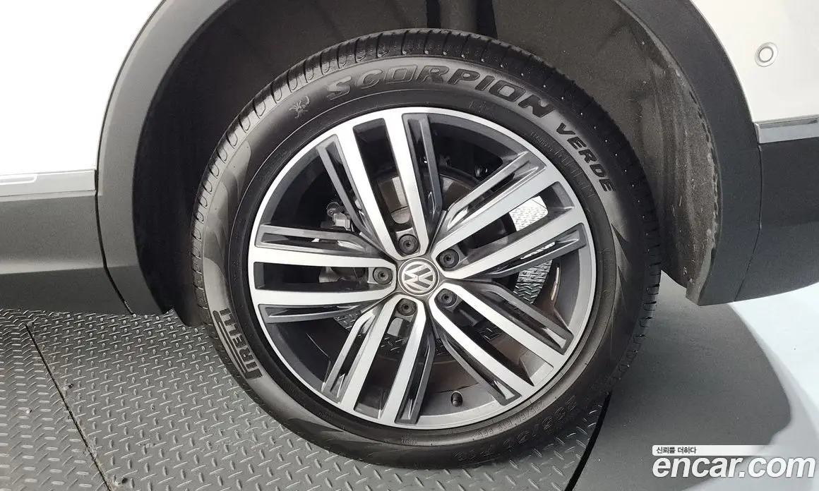 Volkswagen Tiguan 2020 2.0 автомат (гидро), фото 7 Volkswagen Tiguan 2020 2.0 автомат (гидро), фото 7