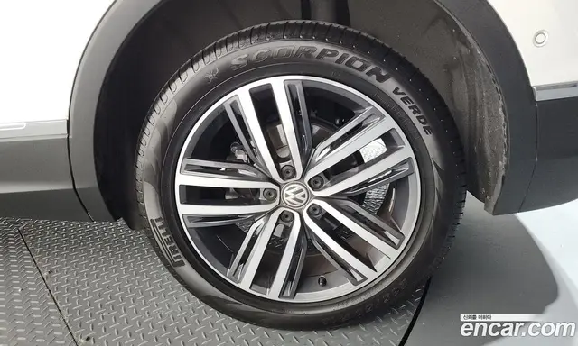 Volkswagen Tiguan 2020 2.0 автомат (гидро), миниатюра 7 Volkswagen Tiguan 2020 2.0 автомат (гидро), миниатюра 7