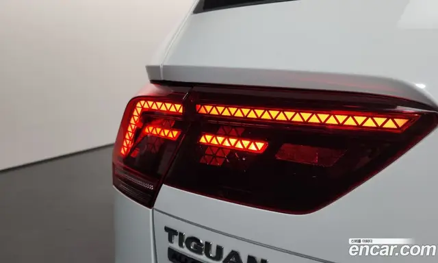 Volkswagen Tiguan 2020 2.0 автомат (гидро), миниатюра 9 Volkswagen Tiguan 2020 2.0 автомат (гидро), миниатюра 9