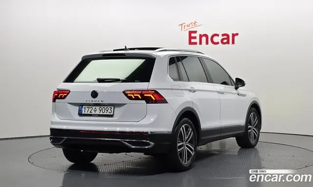 Volkswagen Tiguan 2021 2.0 автомат (гидро), миниатюра 2