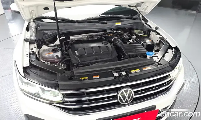 Volkswagen Tiguan 2021 2.0 автомат (гидро), миниатюра 6