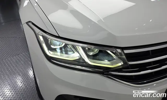 Volkswagen Tiguan 2021 2.0 автомат (гидро), миниатюра 8