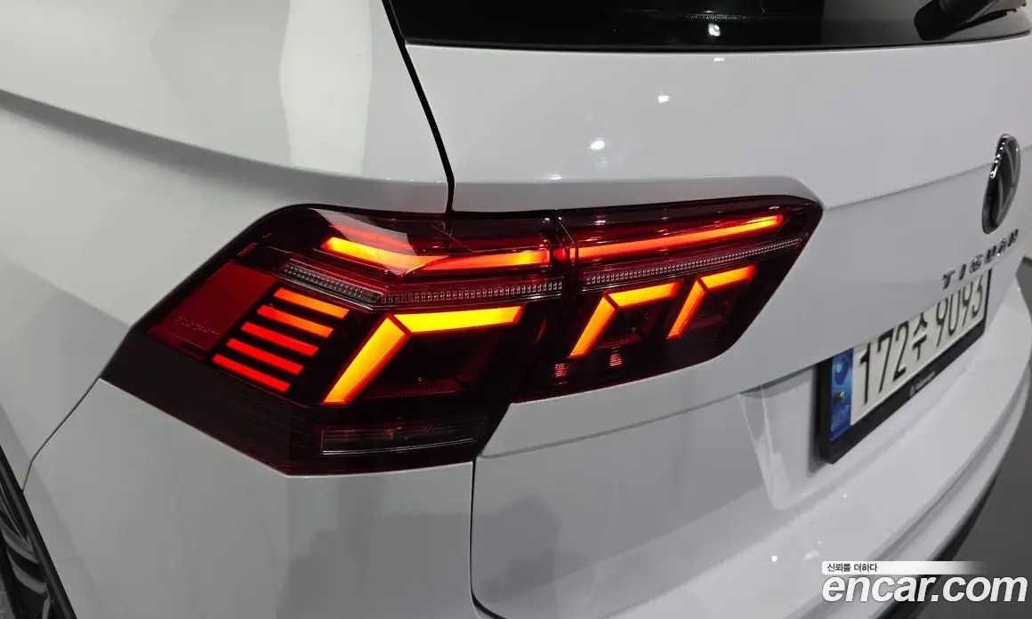 Volkswagen Tiguan 2021 2.0 автомат (гидро), фото 9