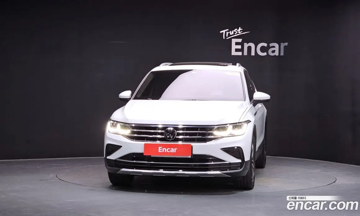 Volkswagen Tiguan 2024 2.0 автомат (гидро), фото 2 Volkswagen Tiguan 2024 2.0 автомат (гидро), фото 2