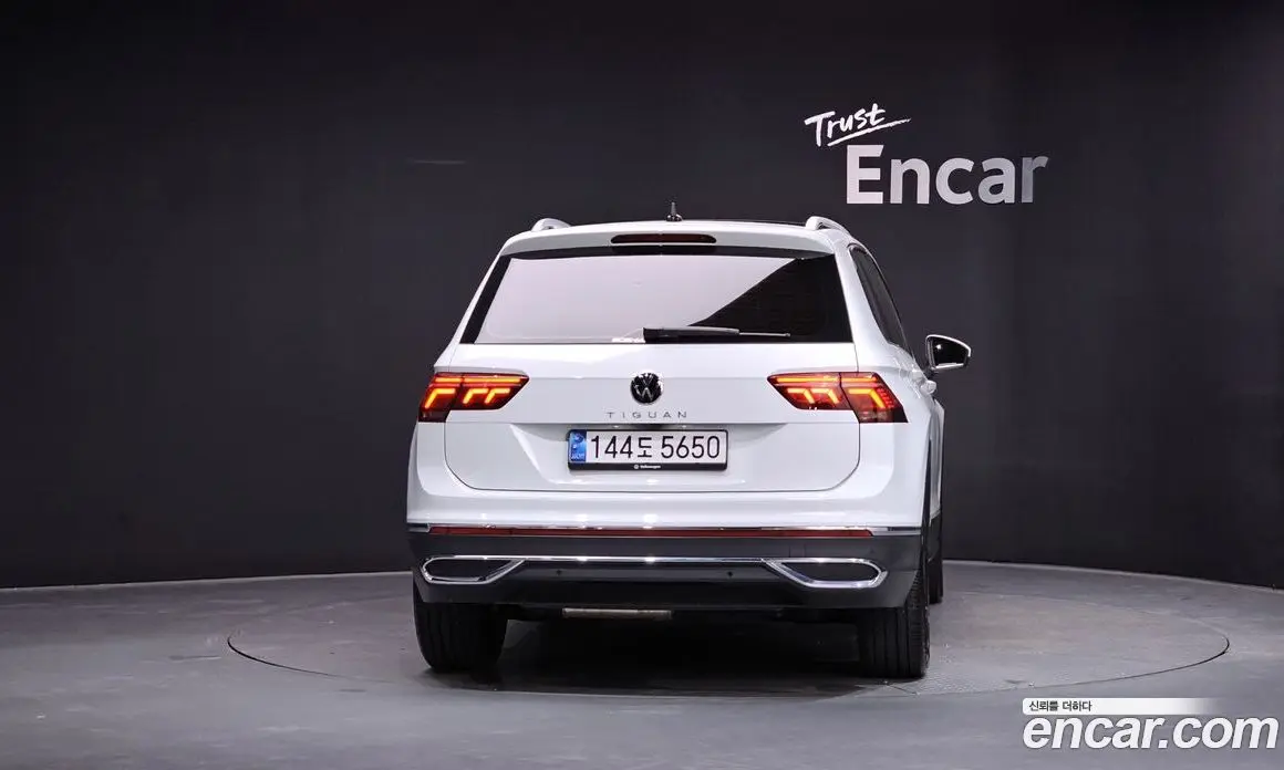 Volkswagen Tiguan 2024 2.0 автомат (гидро), фото 3 Volkswagen Tiguan 2024 2.0 автомат (гидро), фото 3