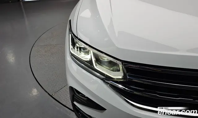 Volkswagen Tiguan 2024 2.0 автомат (гидро), миниатюра 7 Volkswagen Tiguan 2024 2.0 автомат (гидро), миниатюра 7