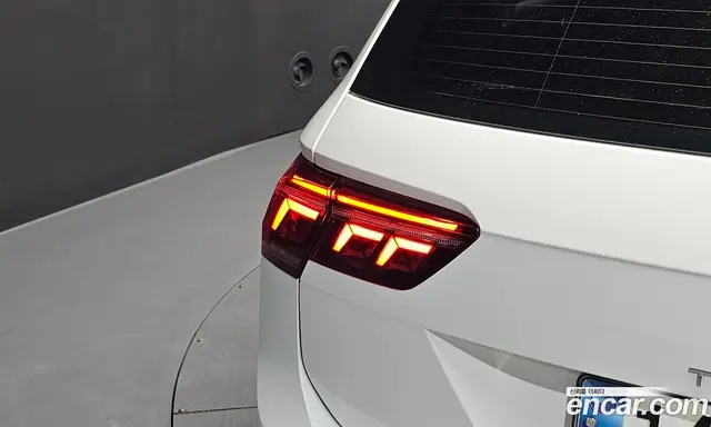 Volkswagen Tiguan 2024 2.0 автомат (гидро), миниатюра 8 Volkswagen Tiguan 2024 2.0 автомат (гидро), миниатюра 8
