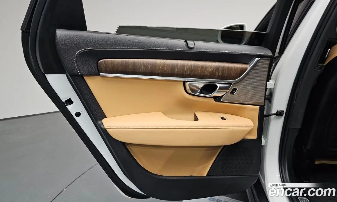 Volvo V90 2021 2.0 автомат (гидро), фото 14