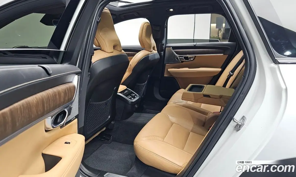 Volvo V90 2021 2.0 автомат (гидро), фото 17