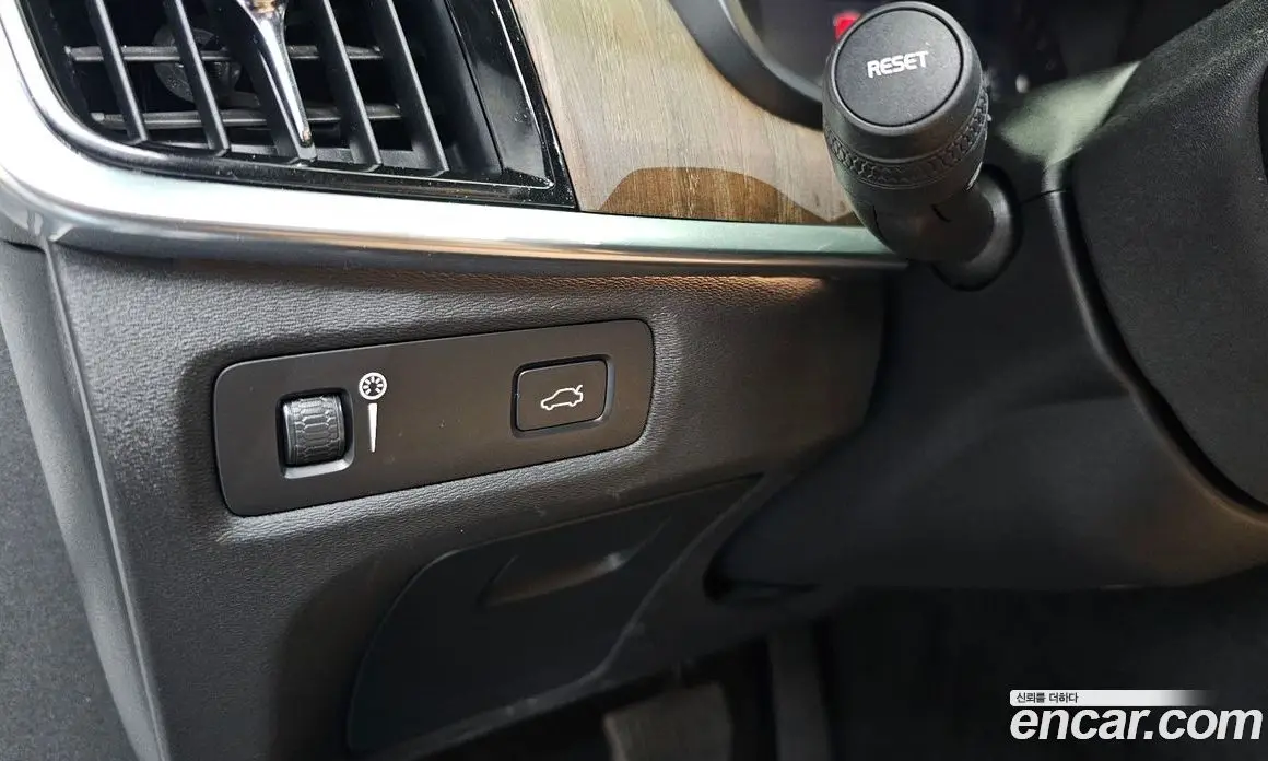 Volvo V90 2021 2.0 автомат (гидро), фото 19