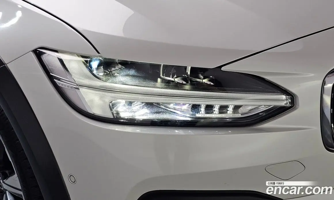 Volvo V90 2021 2.0 автомат (гидро), фото 7