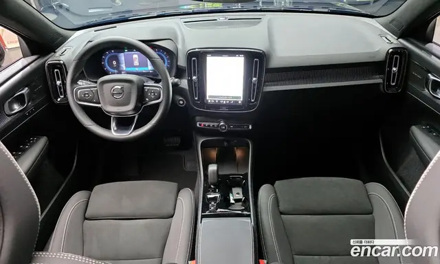 Volvo XC40 2025 2.0 автомат (гидро), миниатюра 10 Volvo XC40 2025 2.0 автомат (гидро), миниатюра 10