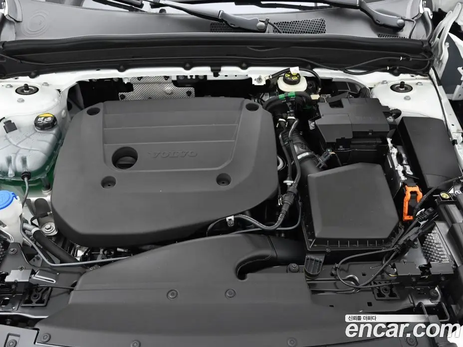 Volvo XC40 2026 2.0 автомат (гидро), фото 6 Volvo XC40 2026 2.0 автомат (гидро), фото 6
