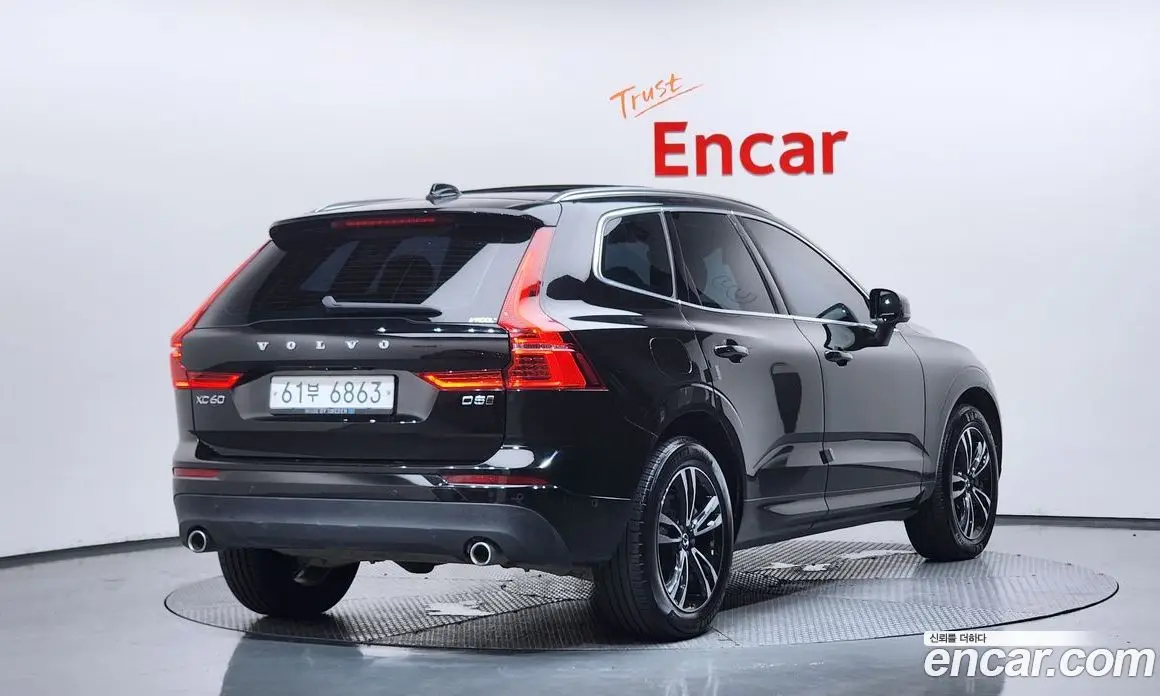 Volvo XC60 2018 2.0 автомат (гидро), фото 2 Volvo XC60 2018 2.0 автомат (гидро), фото 2