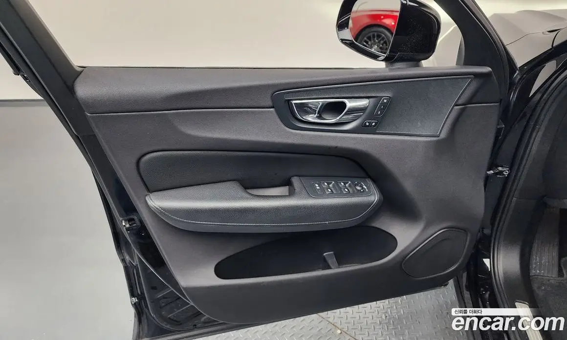Volvo XC60 2018 2.0 автомат (гидро), фото 14 Volvo XC60 2018 2.0 автомат (гидро), фото 14