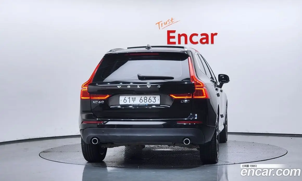 Volvo XC60 2018 2.0 автомат (гидро), фото 4 Volvo XC60 2018 2.0 автомат (гидро), фото 4