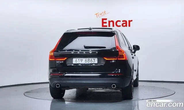 Volvo XC60 2018 2.0 автомат (гидро), миниатюра 4 Volvo XC60 2018 2.0 автомат (гидро), миниатюра 4