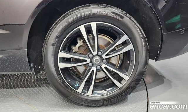 Volvo XC60 2018 2.0 автомат (гидро), миниатюра 7 Volvo XC60 2018 2.0 автомат (гидро), миниатюра 7