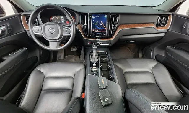 Volvo XC60 2018 2.0 автомат (гидро), миниатюра 10 Volvo XC60 2018 2.0 автомат (гидро), миниатюра 10