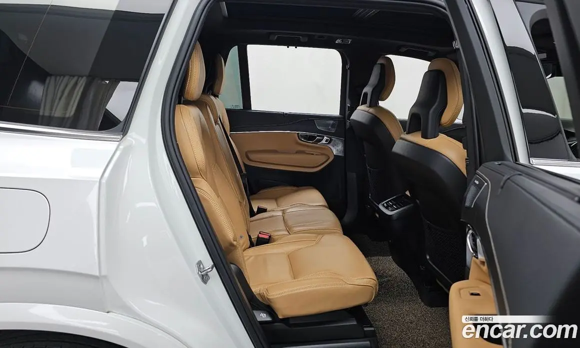 Volvo XC90 2021 2.0 автомат (гидро), фото 18