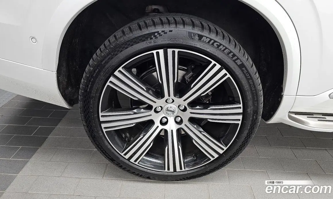 Volvo XC90 2021 2.0 автомат (гидро), фото 5