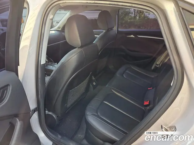 Audi A3 2014 2.0 автомат (гидро), миниатюра 7