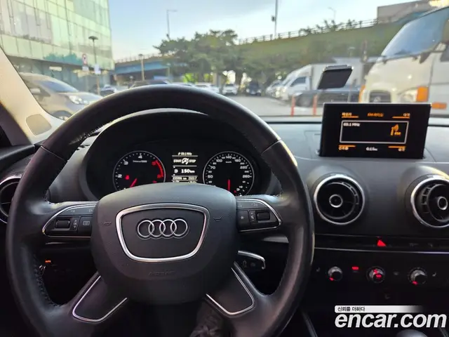 Audi A3 2014 2.0 автомат (гидро), миниатюра 9