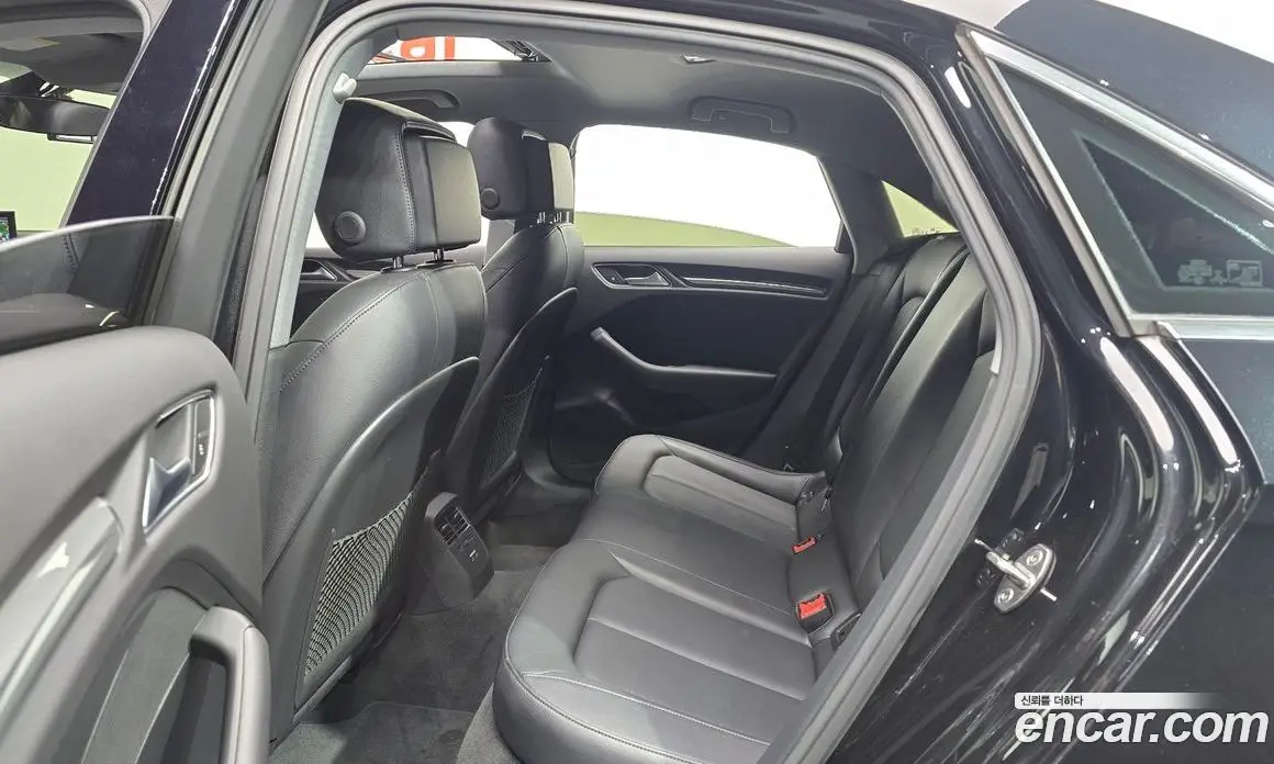 Audi A3 2020 2.0 автомат (гидро), фото 17