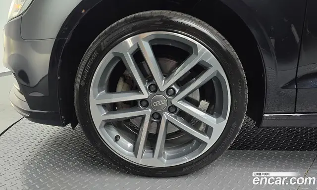 Audi A3 2020 2.0 автомат (гидро), миниатюра 4
