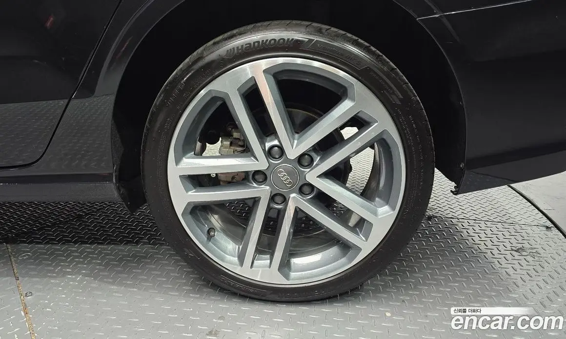 Audi A3 2020 2.0 автомат (гидро), фото 6