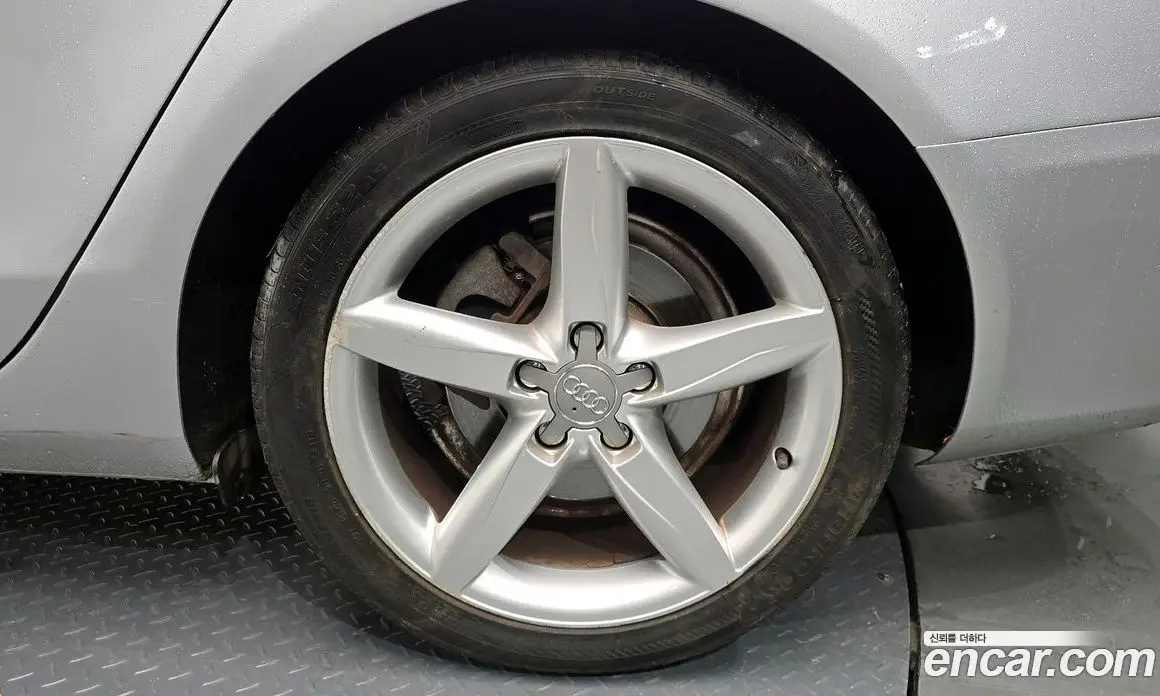 Audi A4 2010 2.0 автомат (гидро), фото 5 Audi A4 2010 2.0 автомат (гидро), фото 5