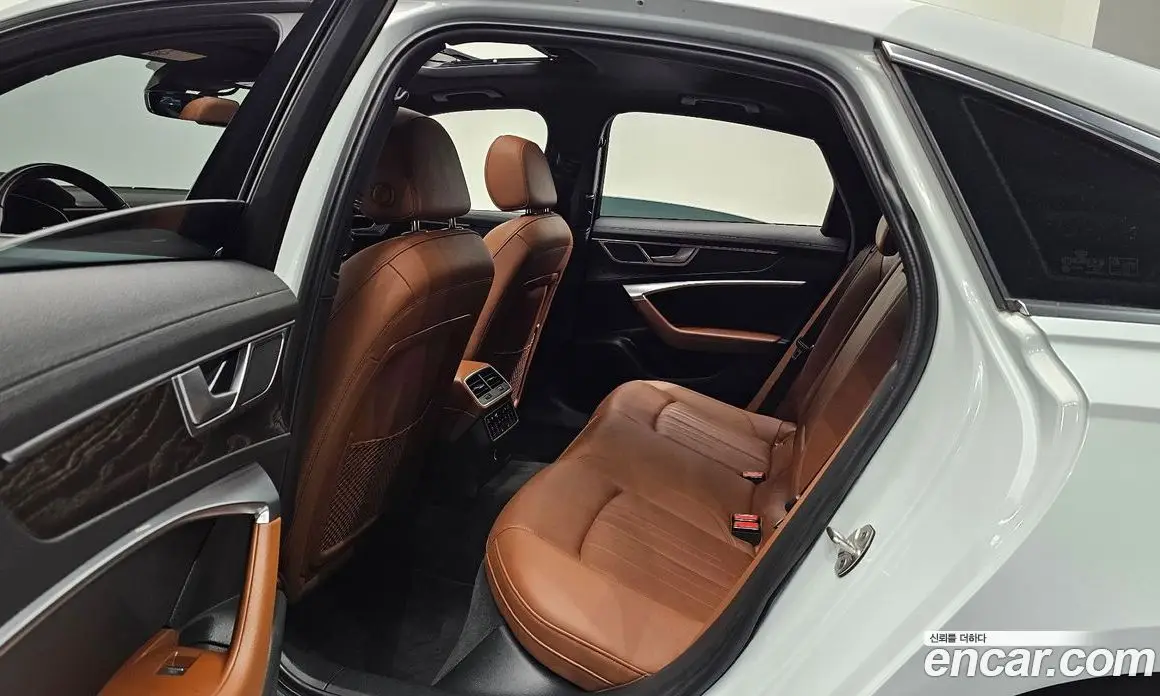 Audi A6 2020 2.0 автомат (гидро), фото 17