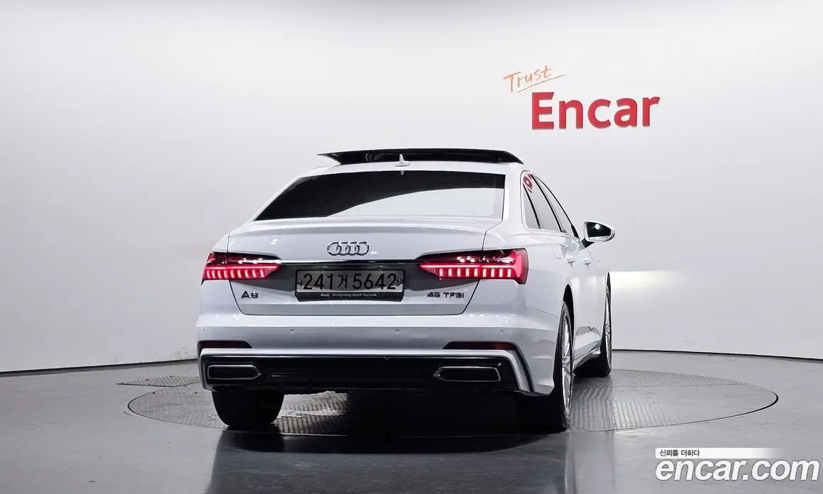 Audi A6 2020 2.0 автомат (гидро), фото 3