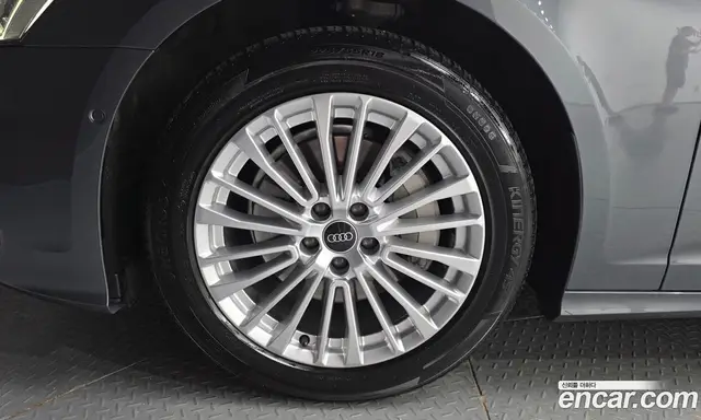 Audi A6 2021 2.0 автомат (гидро), миниатюра 4