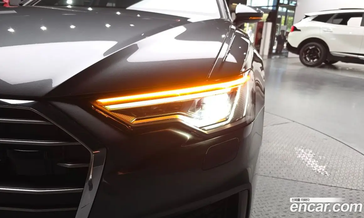 Audi A6 2021 2.0 автомат (гидро), фото 7