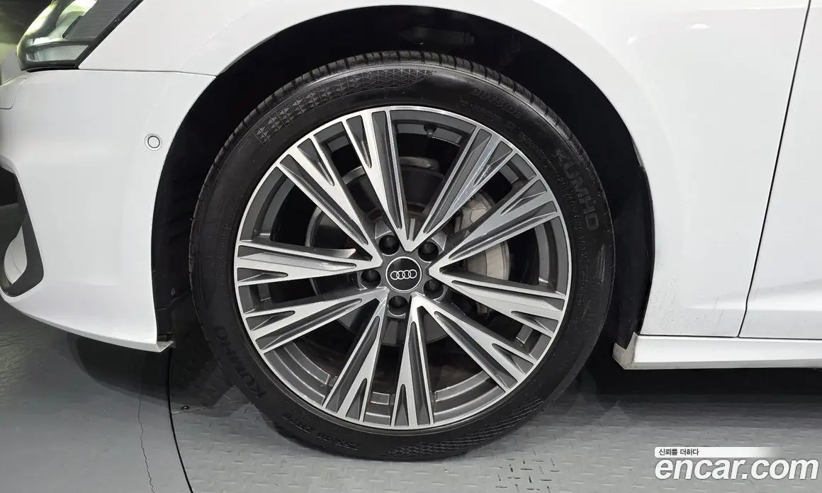 Audi A6 2022 2.0 автомат (гидро), фото 5