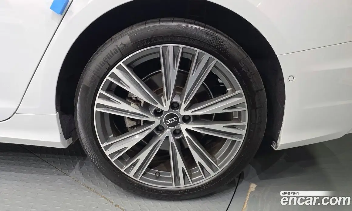 Audi A6 2022 2.0 автомат (гидро), фото 7