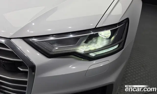 Audi A6 2022 2.0 автомат (гидро), миниатюра 8