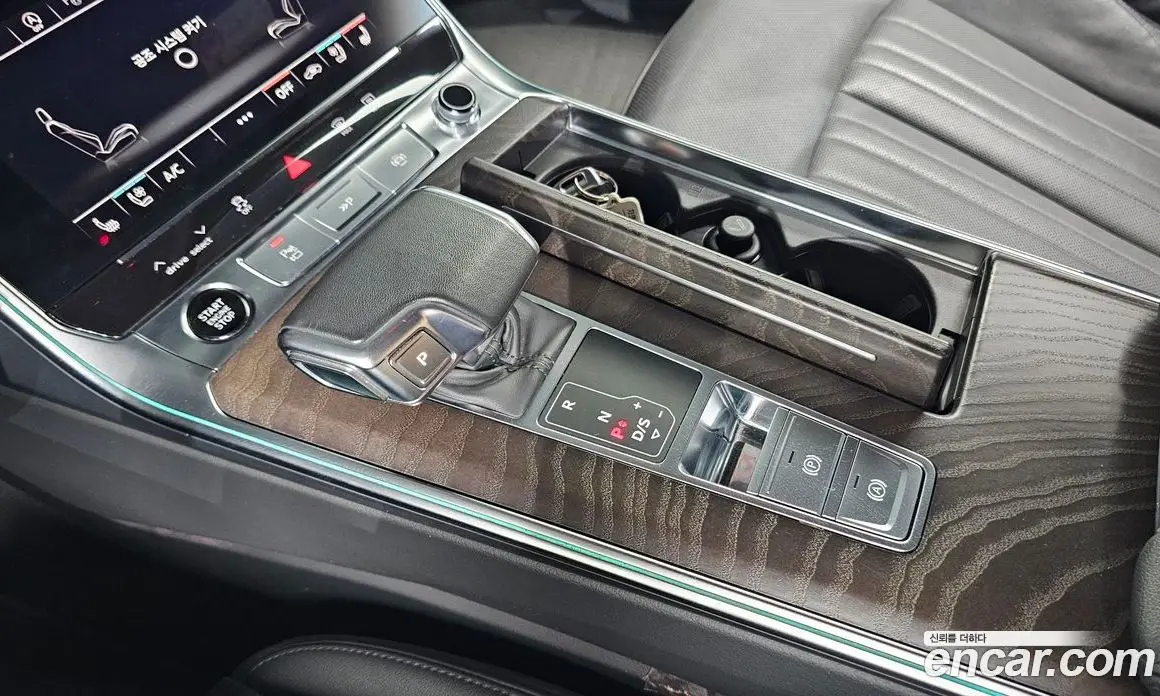 Audi A6 2022 2.0 автомат (гидро), фото 12