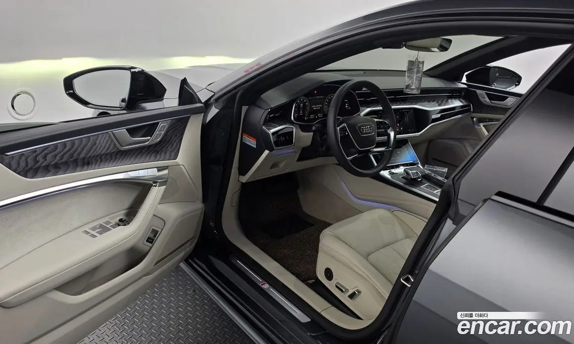 Audi A7 2025 3.0 автомат (гидро), фото 13