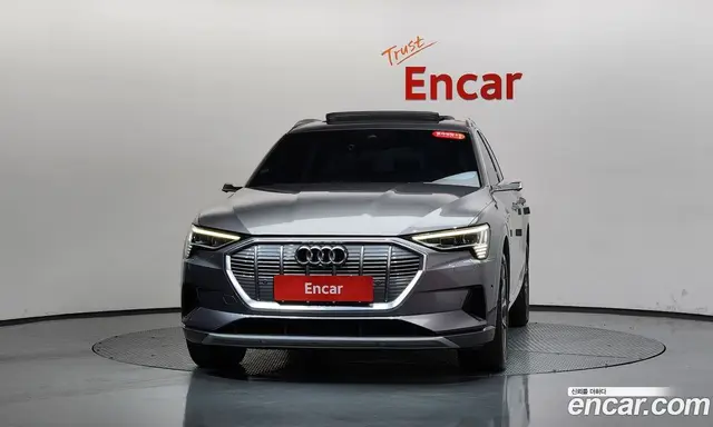 Audi e-tron 2020 0.2 автомат (гидро), миниатюра 2