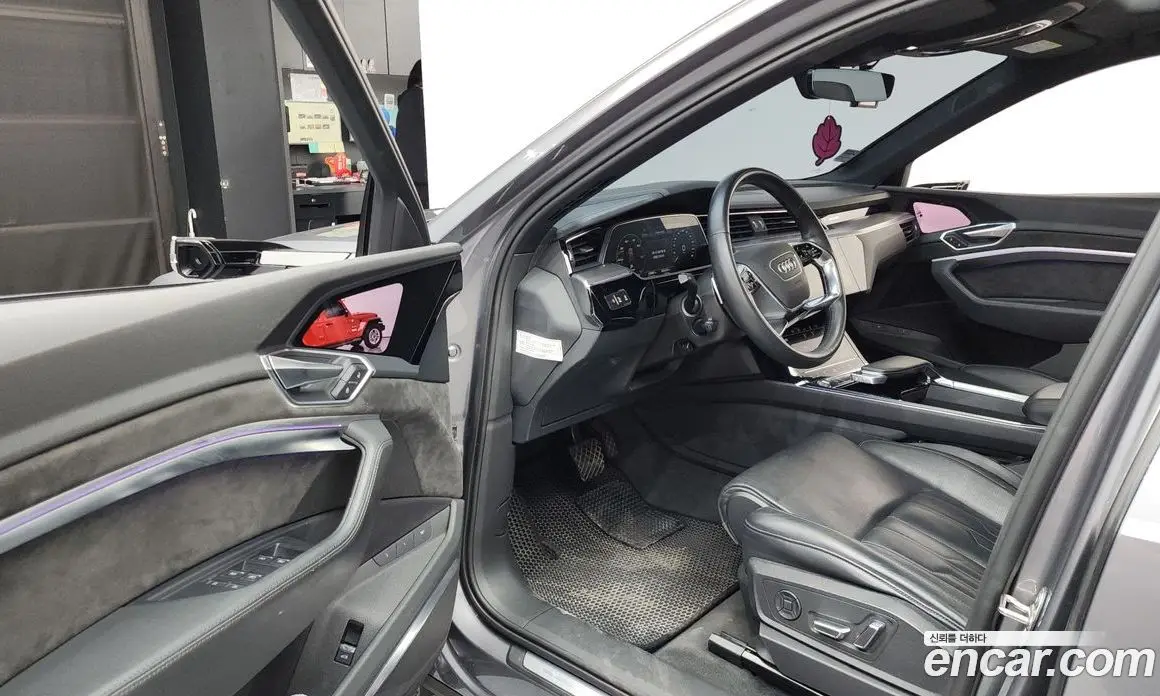 Audi e-tron 2020 0.2 автомат (гидро), фото 12