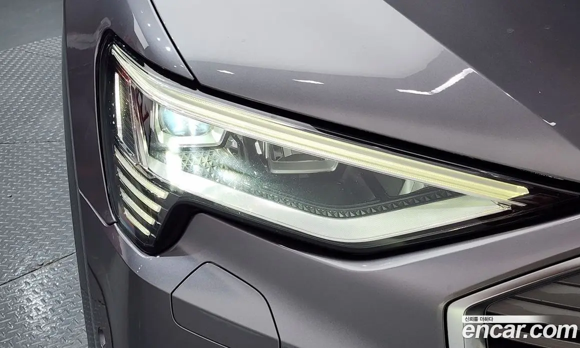 Audi e-tron 2020 0.2 автомат (гидро), фото 7