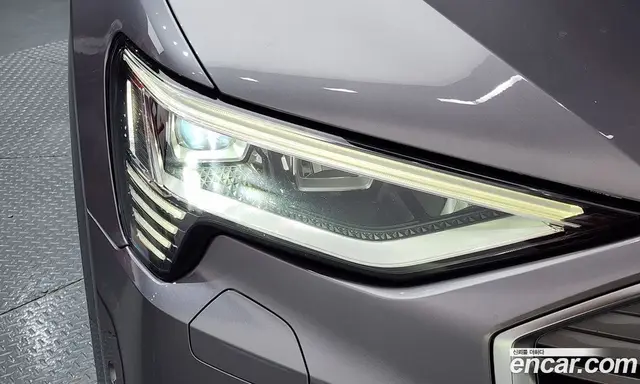 Audi e-tron 2020 0.2 автомат (гидро), миниатюра 7