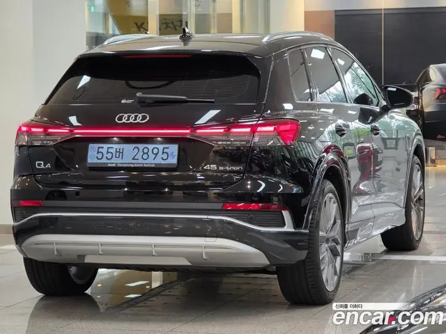 Audi Q4 e-tron 2026 автомат (гидро), миниатюра 2 Audi Q4 e-tron 2026 автомат (гидро), миниатюра 2