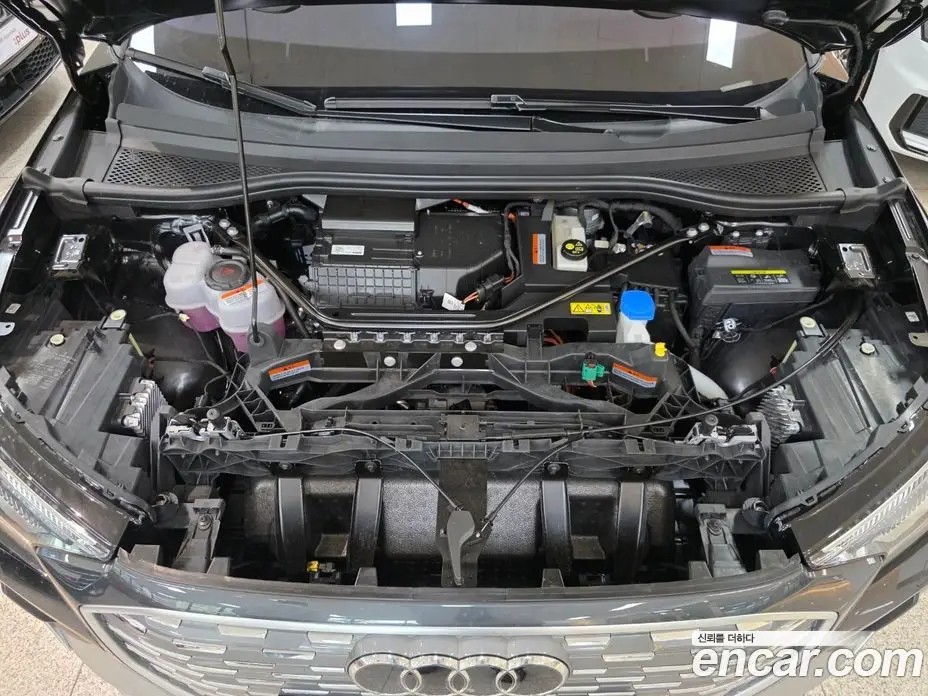 Audi Q4 e-tron 2026 автомат (гидро), фото 6 Audi Q4 e-tron 2026 автомат (гидро), фото 6