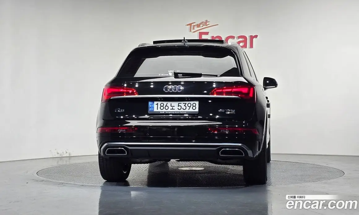 Audi Q5 2021 2.0 автомат (гидро), фото 4