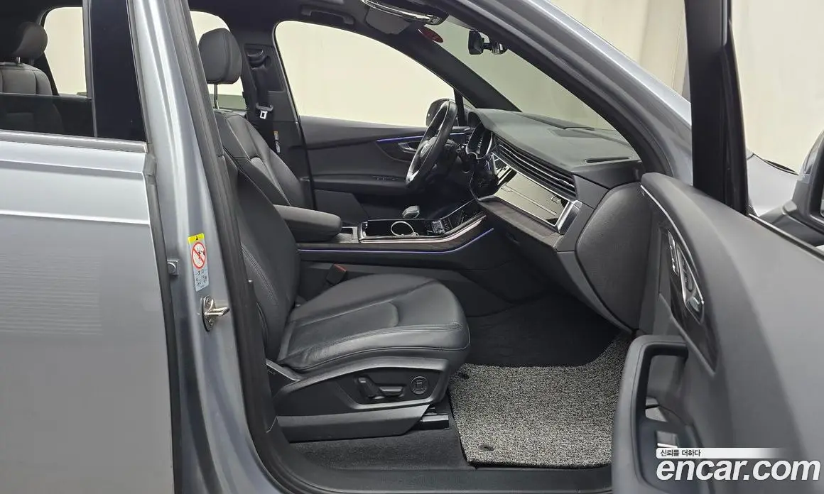 Audi Q7 2021 3.0 автомат (гидро), фото 17