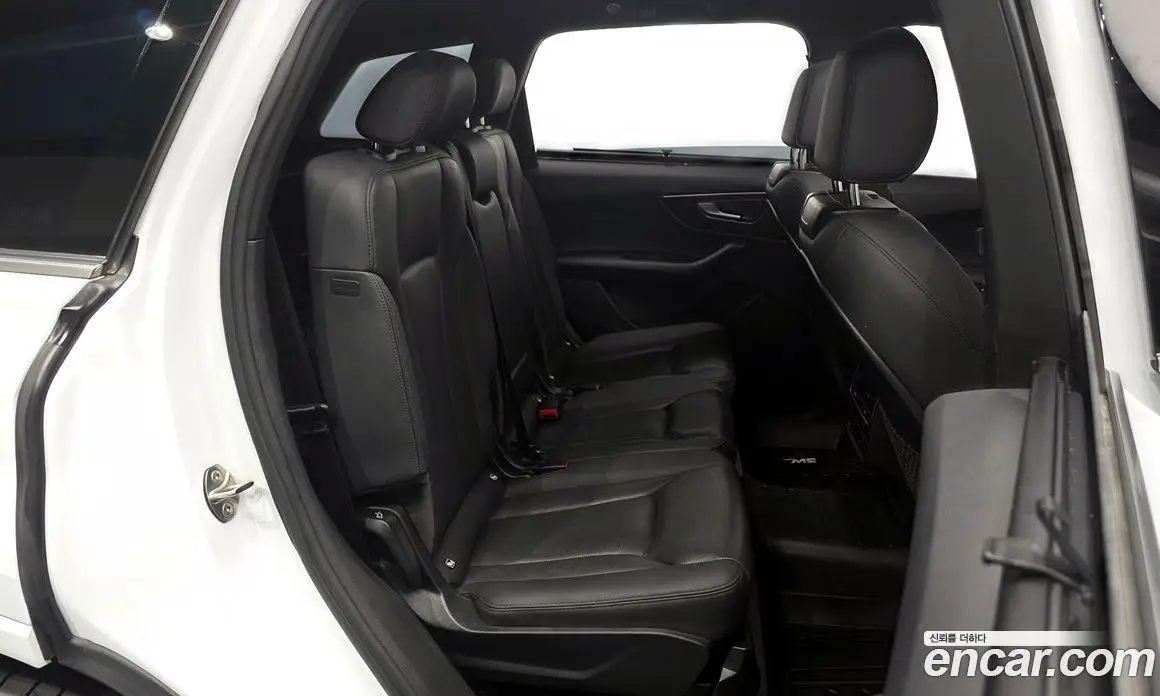 Audi Q7 2021 3.0 автомат (гидро), фото 17